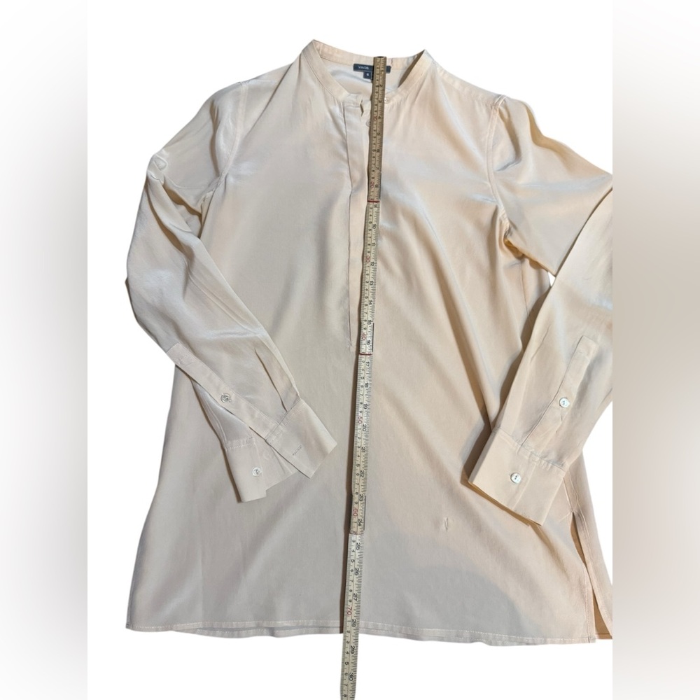 Vince Cream Long Sleeve Blouse Soft Silky Sz 6 Classy Workwear Normcore - Picture 5 of 8